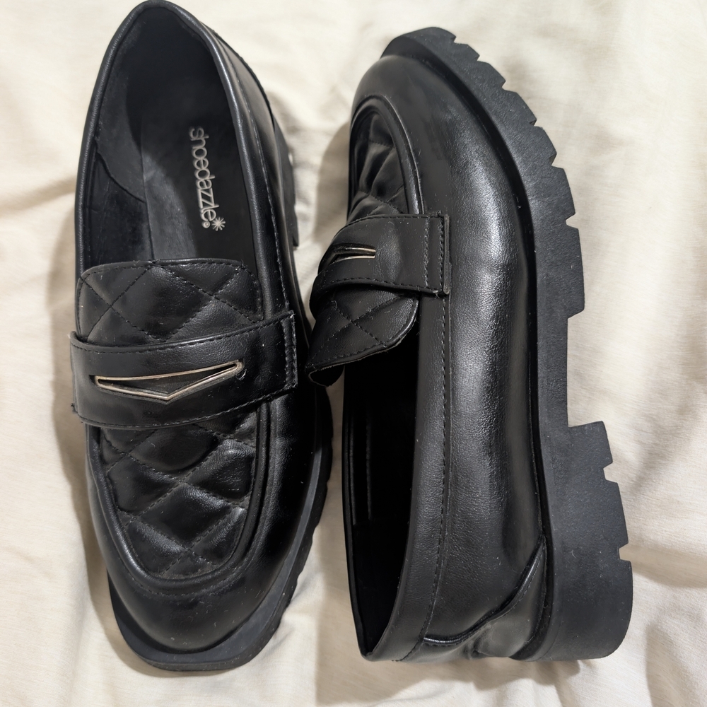 Shoe Dazzle Black Women's Loafers - Picture 7 of 9